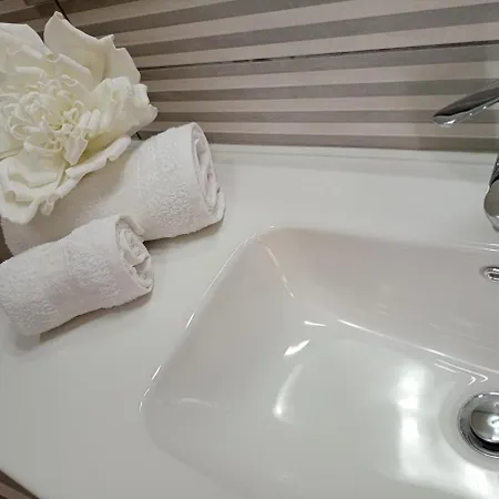 Aurora And Brothers' Falerna Scalo