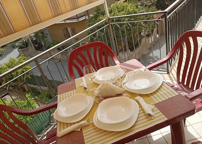 Aurora And Brothers' 公寓